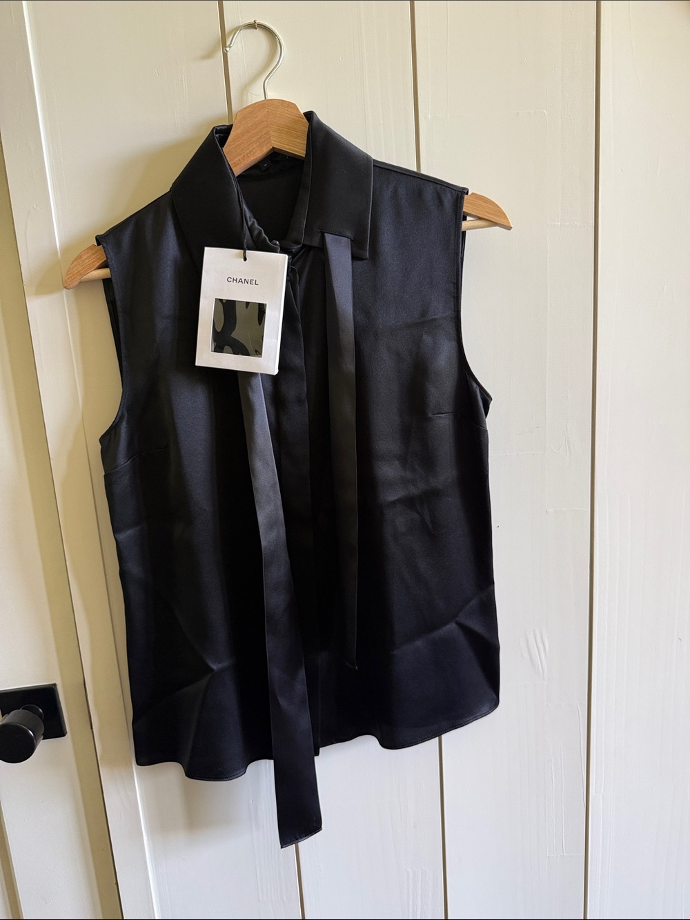 CHANEL Black Sleeveless Tie-Neck Top